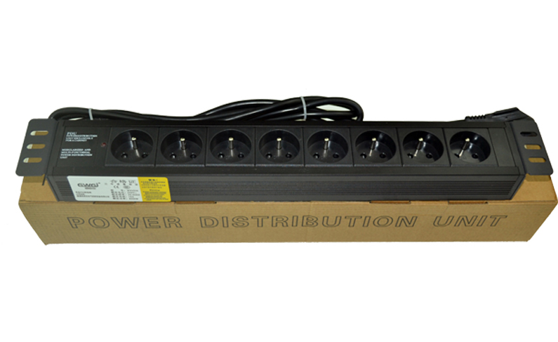 PDU pour Rack 8 Sorties