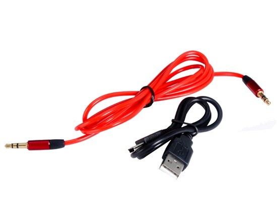 BEATS - Casque Stéréo Bluetooth avec Lecteur pour carte mémoire