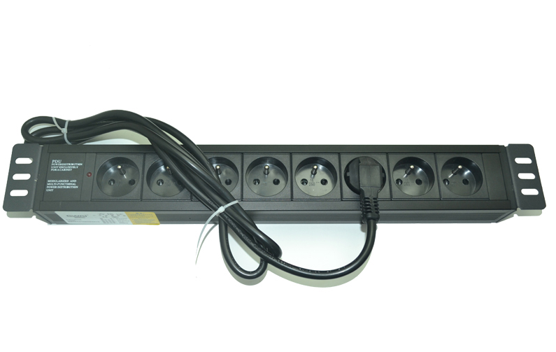 PDU pour Rack 8 Sorties